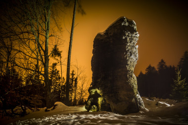 Čertova skála a šolcovna u Ticháčků