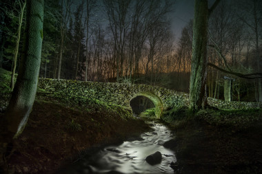 Zlatý potok a středověký most, Glasendorf
