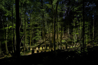 Zahrada mrtvých Podbřezí