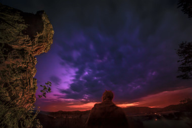 Čert a bezová noha, Čertí skalka