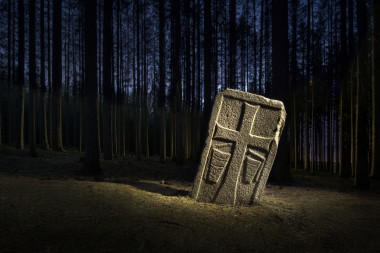 Kříž a vražda, Věžnička