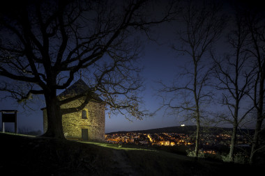 Rotunda a brána do jinam, Starý Plzenec