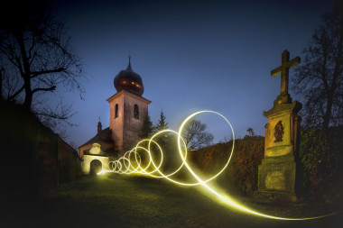 Tajemství bílého koně, Lipoltice