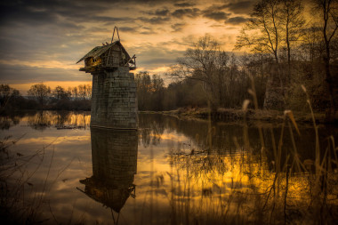 Chaloupka na kuří nožce, Mantov